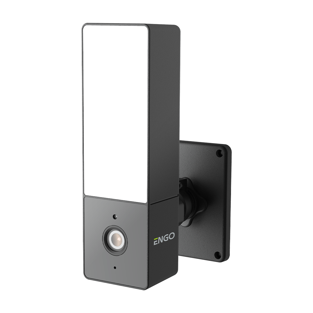 ENGO Смарт Wi-Fi камера с източник на светлина, захранване 5V DC USB Typ C, външна употреба